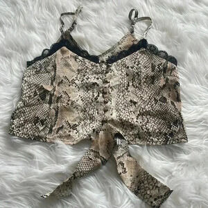 Nwot snake print satin lace crop top blouse